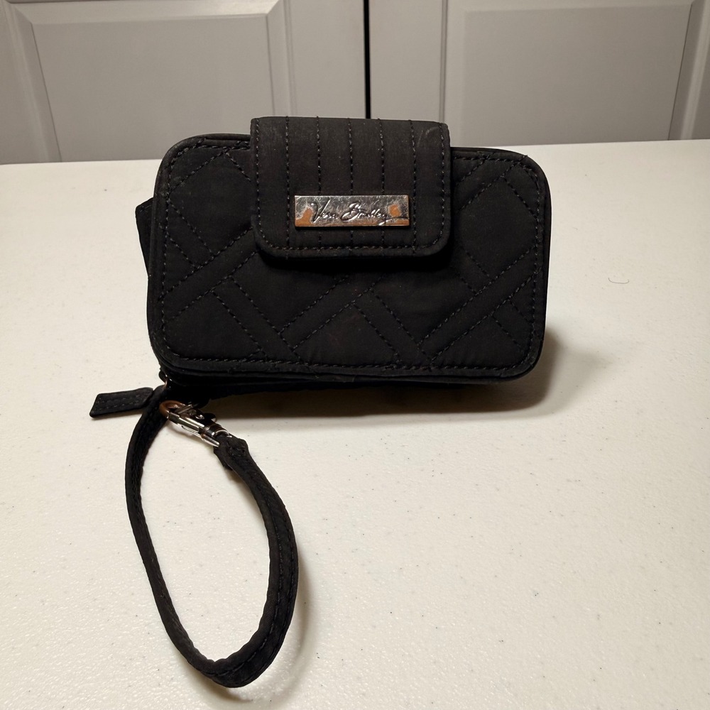 Vera Bradley Black Quilted Microfiber Smartphone Wristlet Wallet Case OS